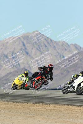 media/Dec-01-2025-Moto Forza (Mon) [[2daa91e15f]]/2-Intermediate Group/Session 4 Turn 9/